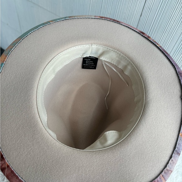 Fashion Hat - Picture 4 of 8